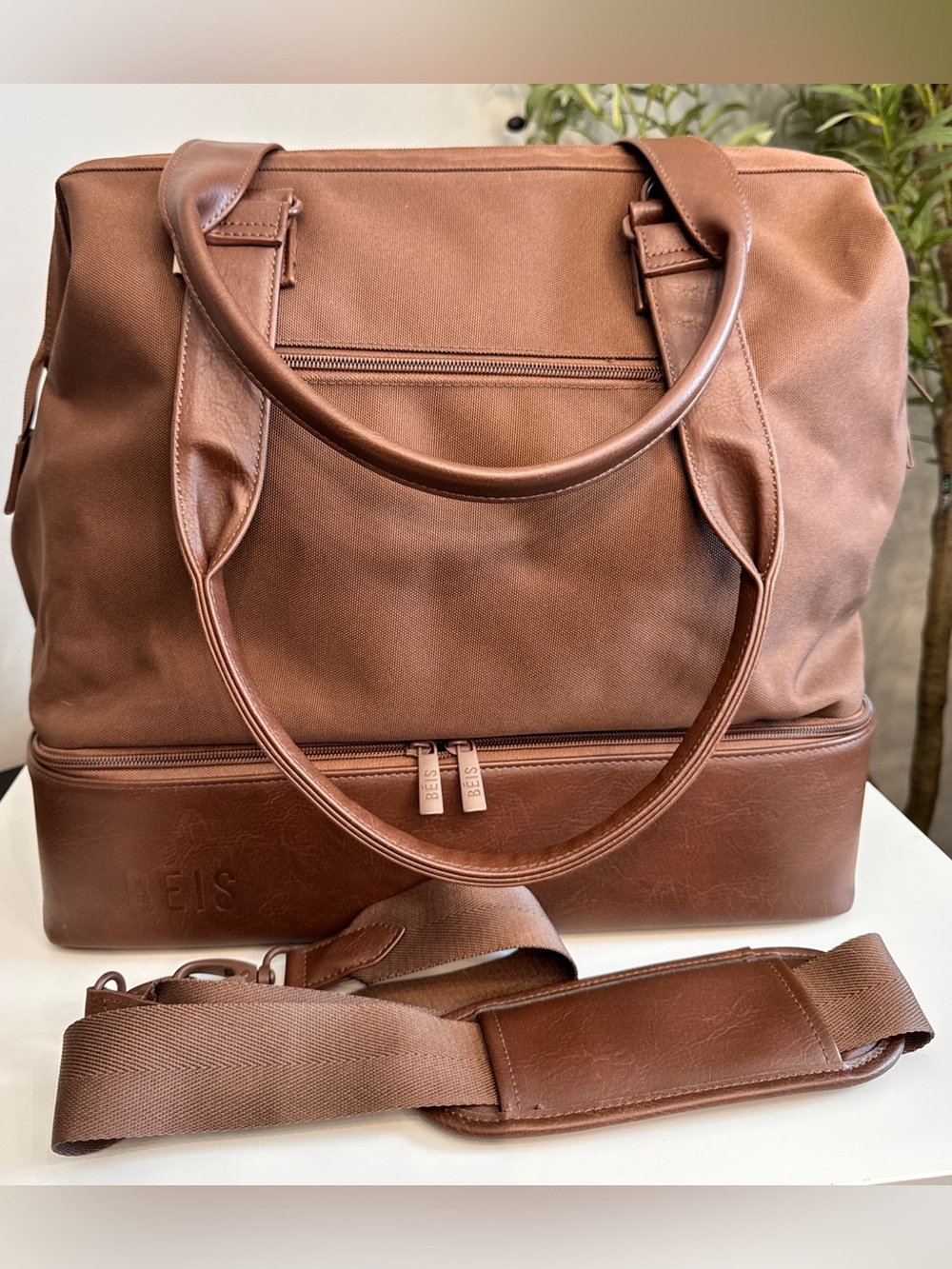 Beis original mini weekender - maple 🍁 like new - perfect fall & autumn travel